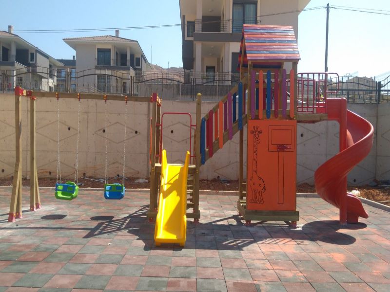 OG-206 OYUN GRUBU/RENKL�.G�ZELBAH�E-Ah�ap Polietilen Oyun Gruplar�-