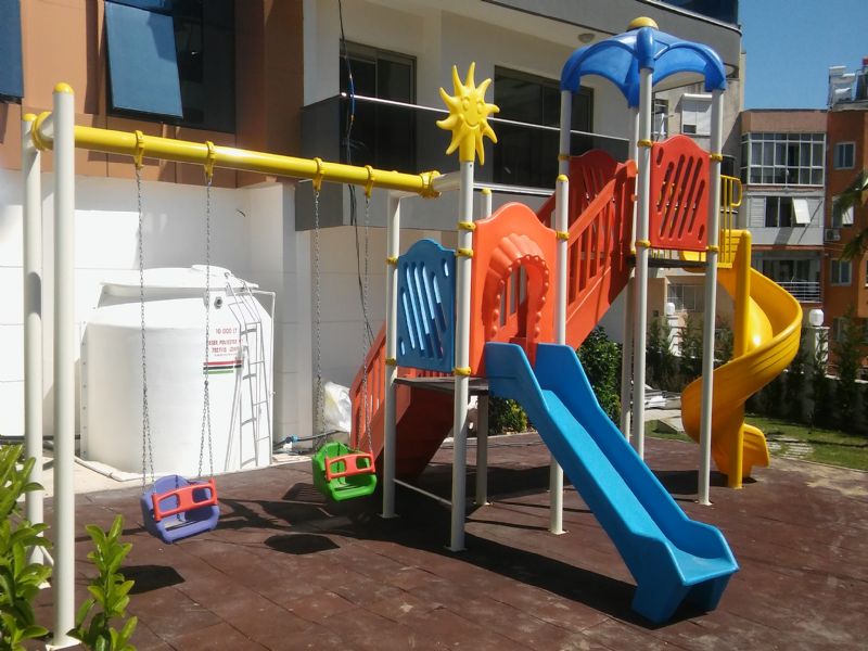 OG-111 OYUN GRUBU(POL�ET�LEN MERD�VENL�)YE��LYURT-Metal Polietilen Oyun Gruplar�-