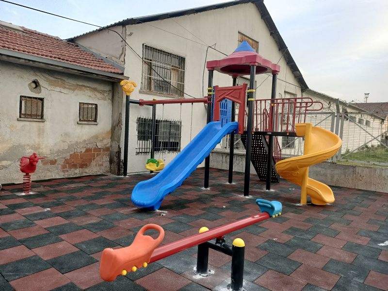 �naylar Yap�-Metal Polietilen Oyun Gruplar�-