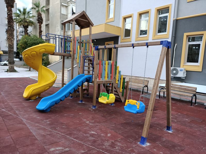 Reta� �n�aat-Ah�ap Polietilen Oyun Gruplar�-