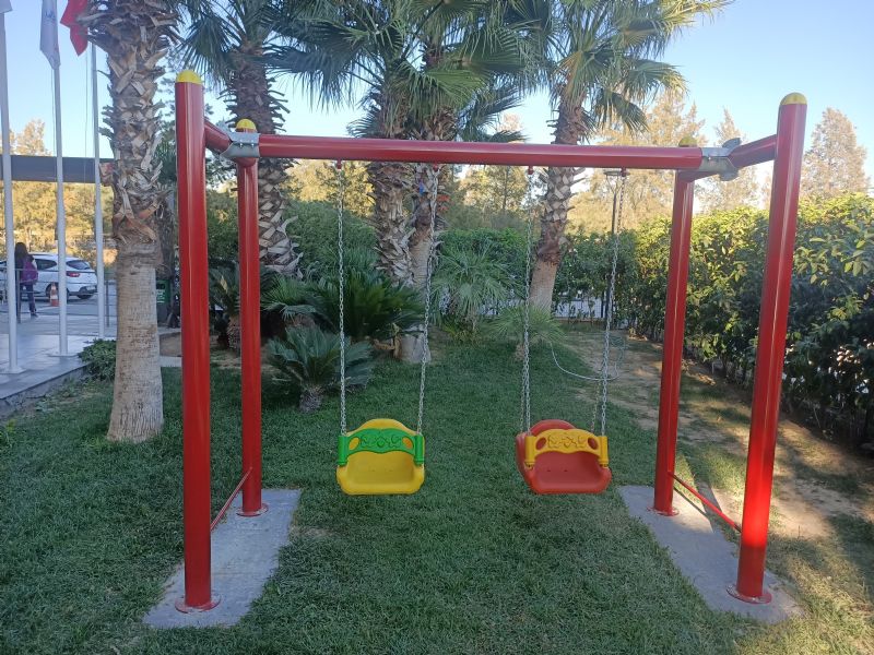 Z�beyde Han�m Koleji-Metal Polietilen Oyun Gruplar�-