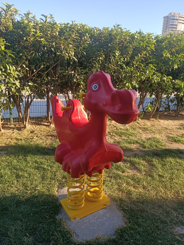 Z�beyde Han�m Koleji-Metal Polietilen Aksesuarlar-